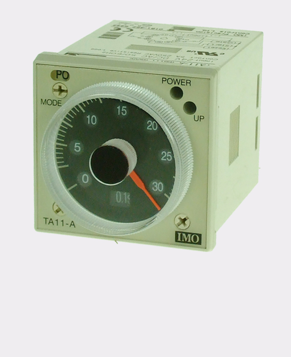 Prise de courant programmable avec minuterie intégrée pour fonction minuteur  ou démarrage décallé